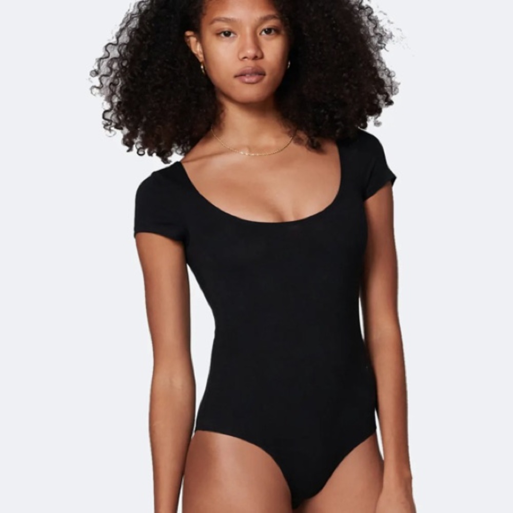 Malora Bodysuit
LETT
